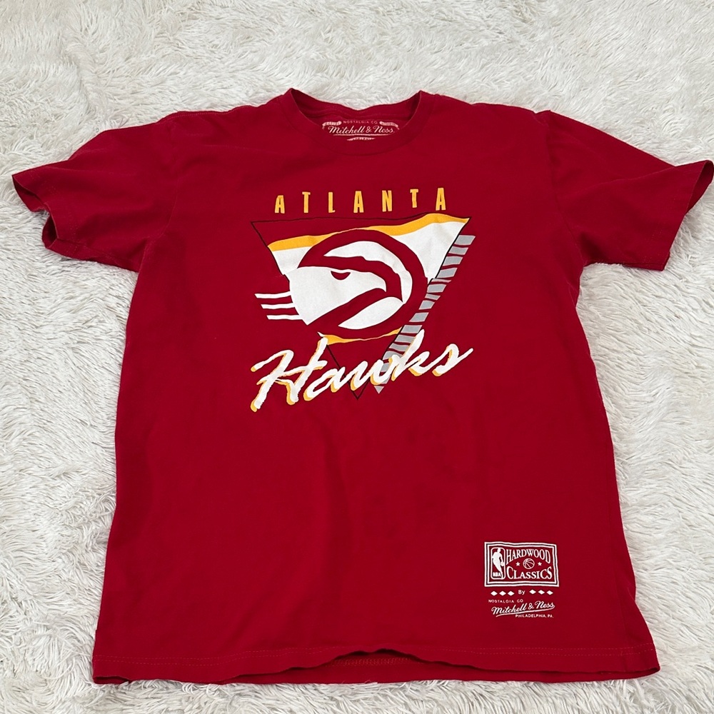 🕯️ Mitchell & Ness Atlanta Hawks T-Shirt
